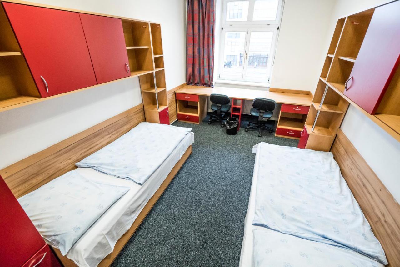 Hostel Masarykova Prague Ngoại thất bức ảnh