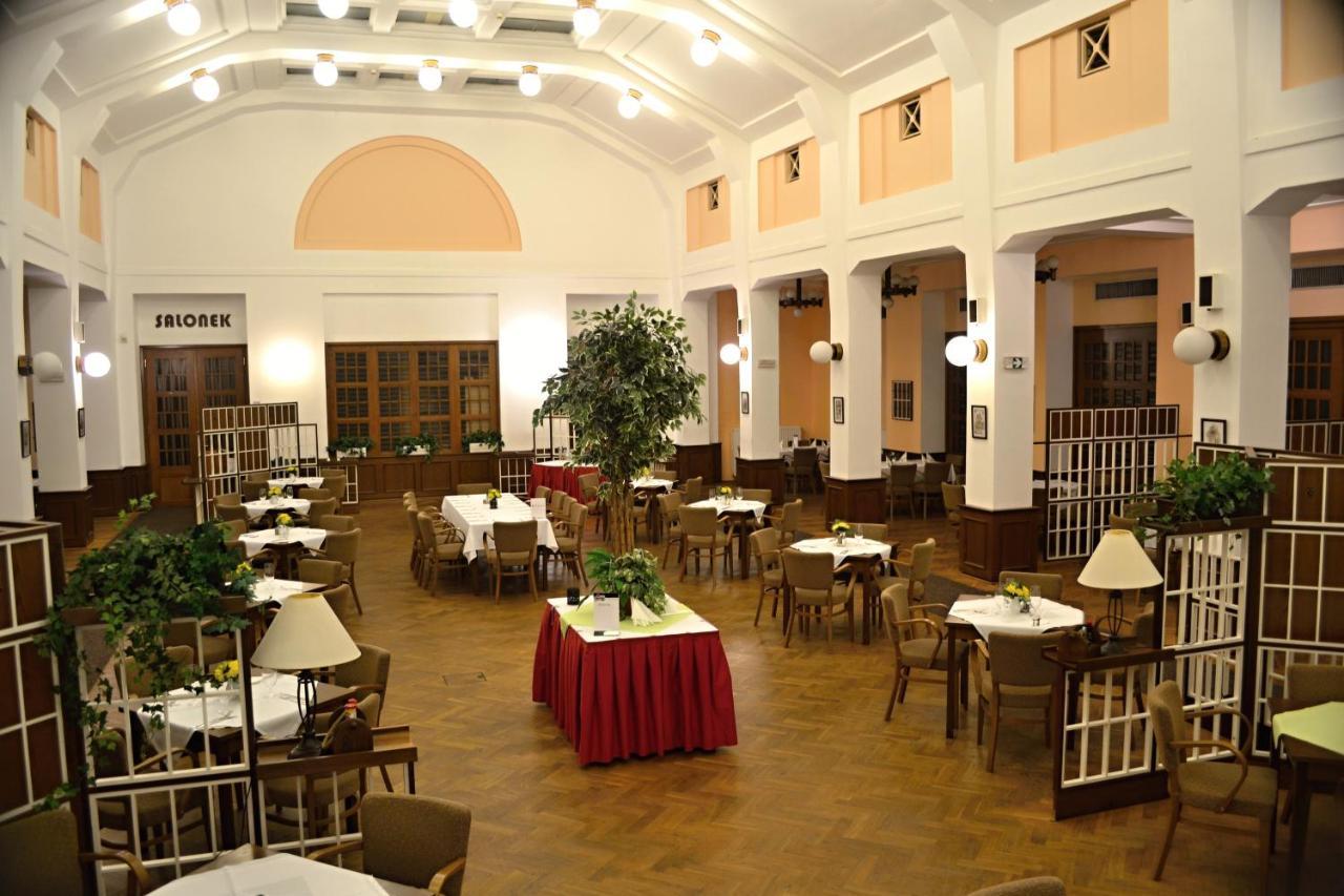 Hostel Masarykova Prague Ngoại thất bức ảnh